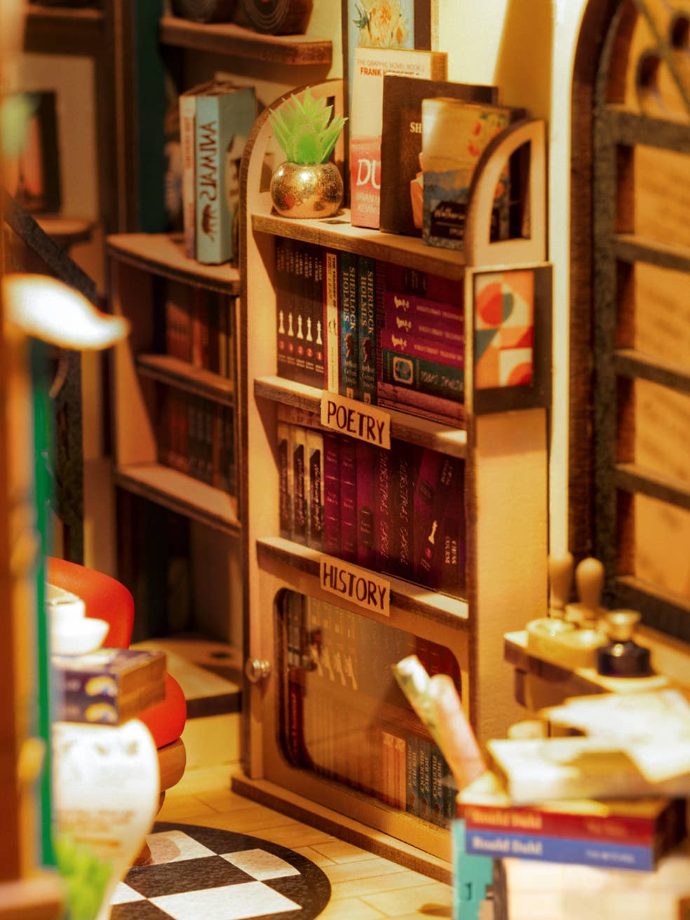 Book Nook Kit: Bookstore