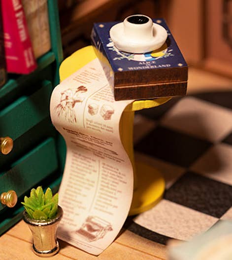 Book Nook Kit: Bookstore