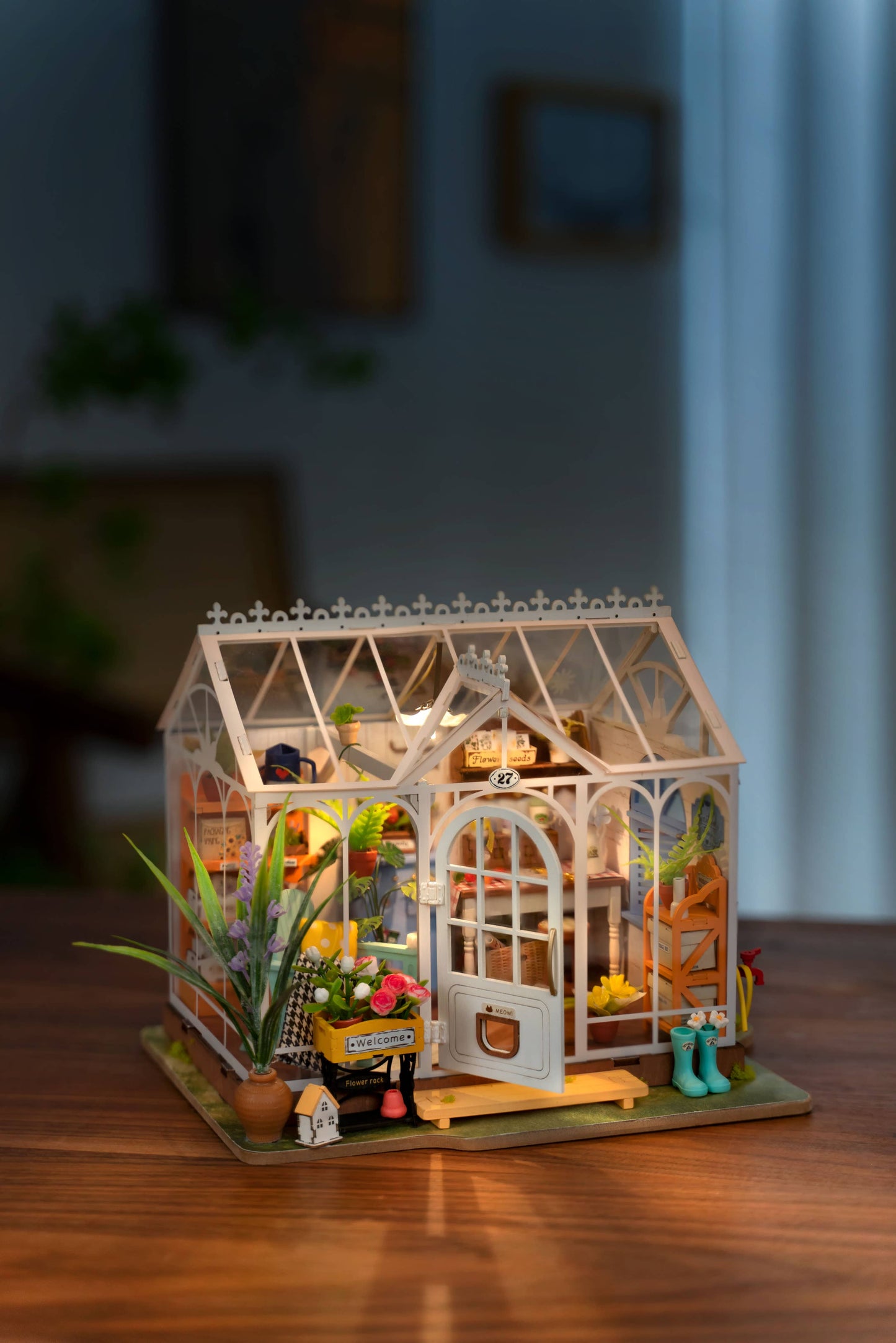 Miniature House Kit: Dreamy Garden House