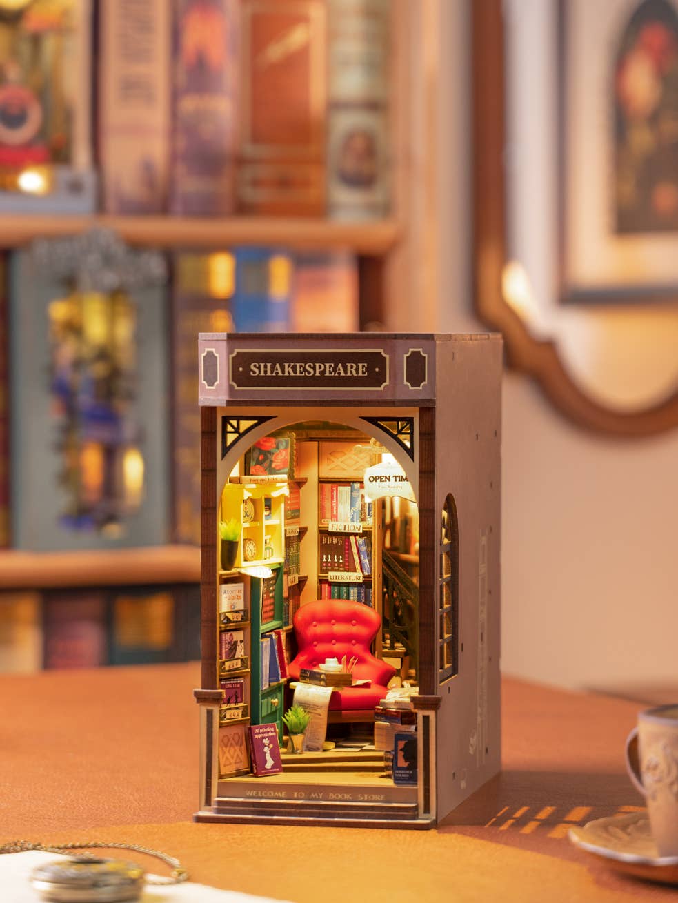 Book Nook Kit: Bookstore