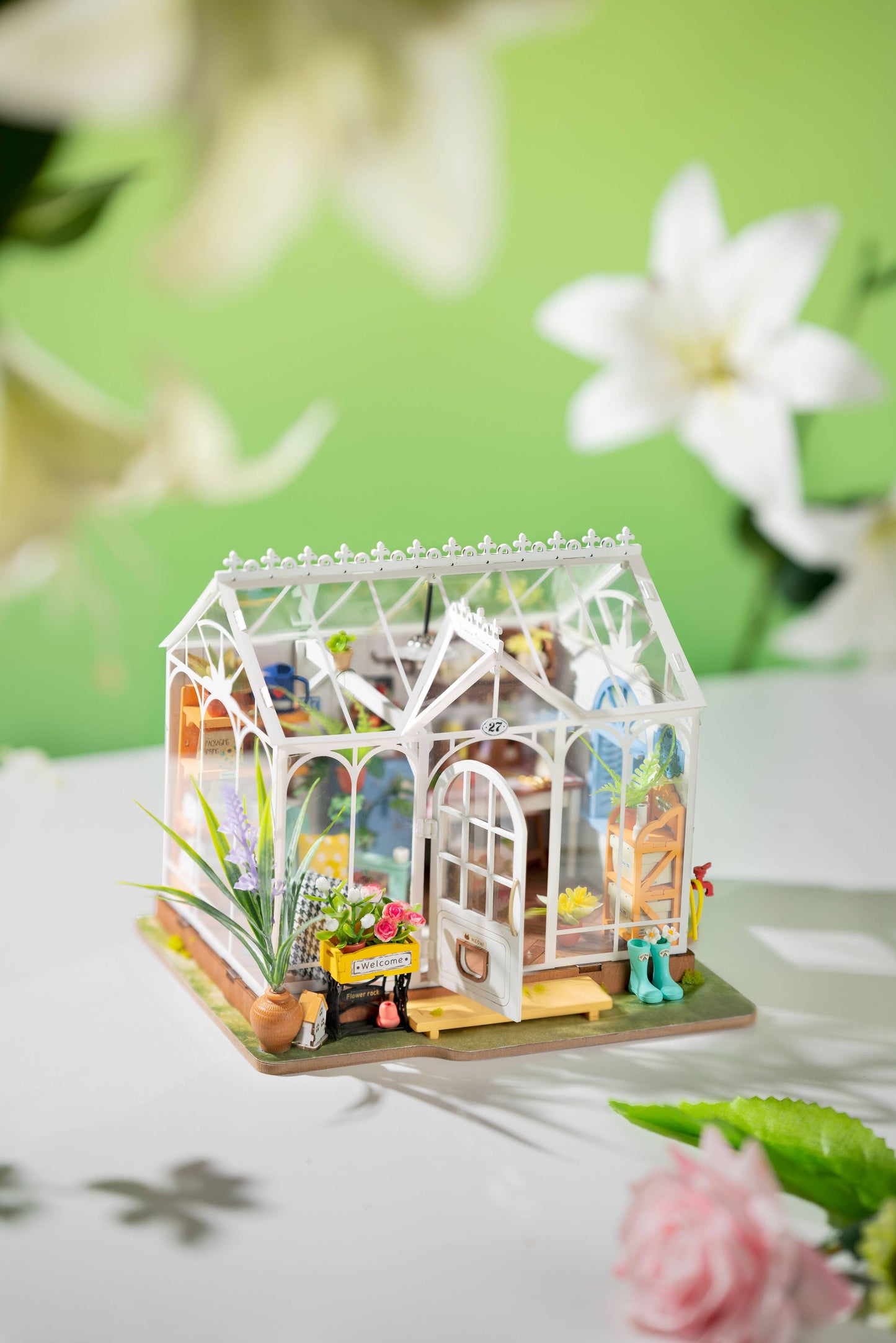 Miniature House Kit: Dreamy Garden House