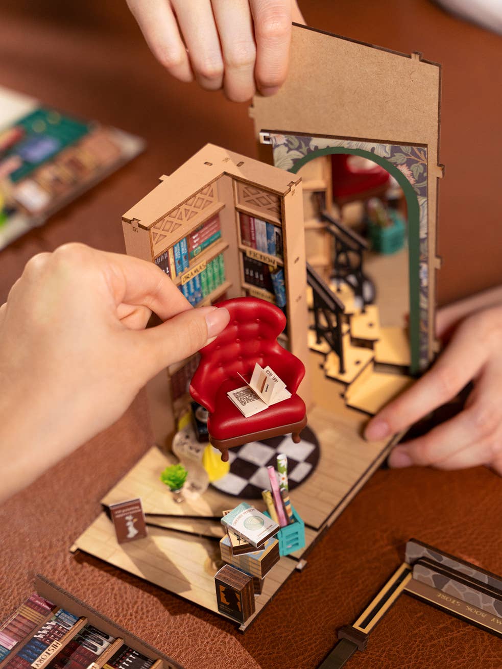 Book Nook Kit: Bookstore