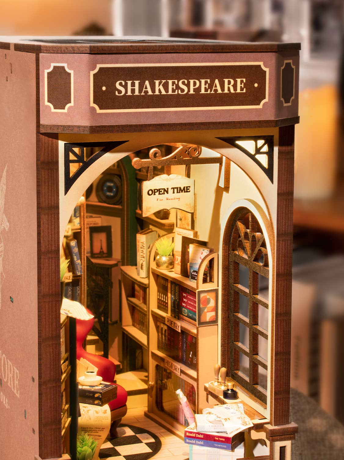 Book Nook Kit: Bookstore