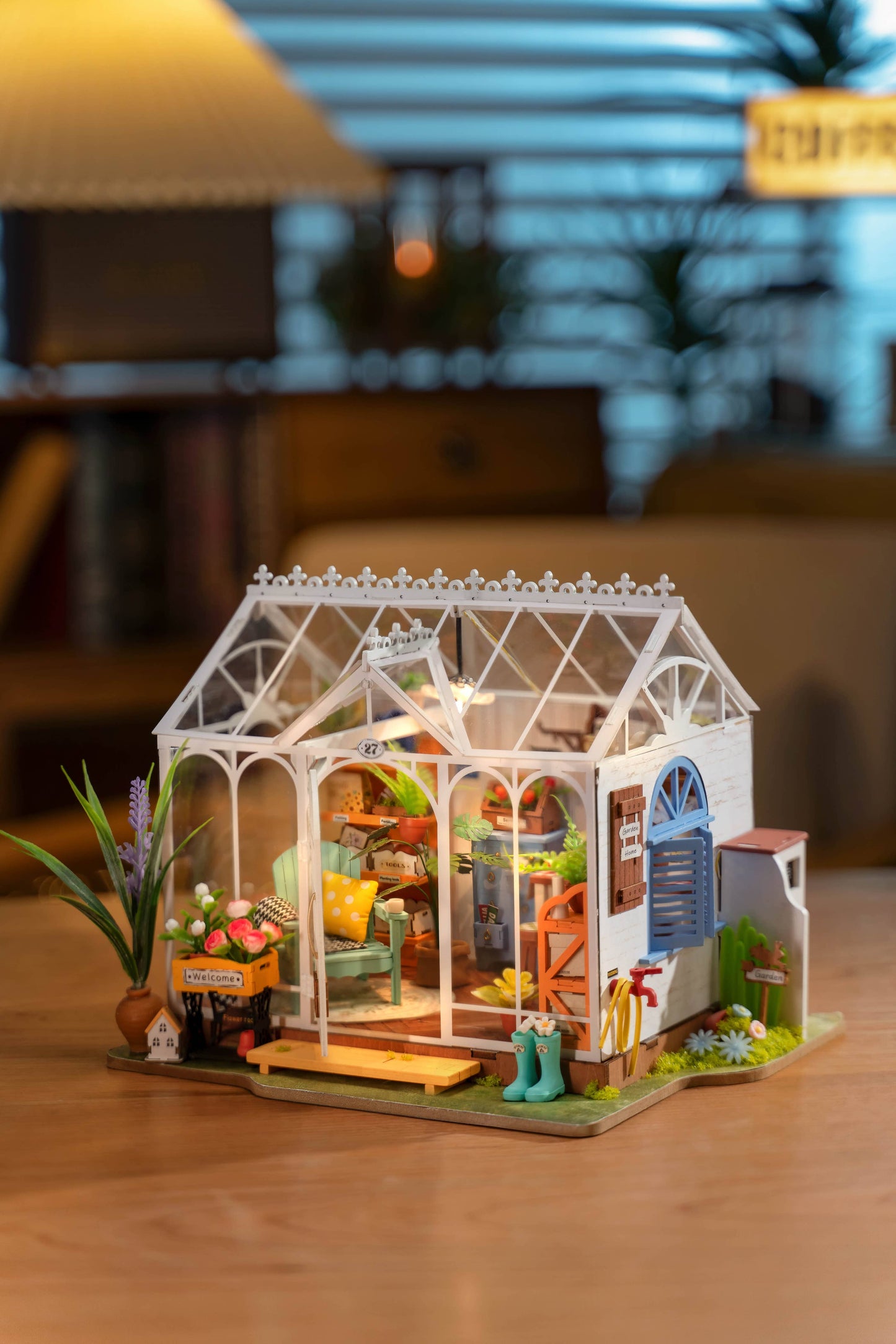 Miniature House Kit: Dreamy Garden House