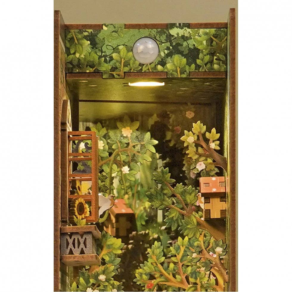 Book Nook Kit: The Secret Garden