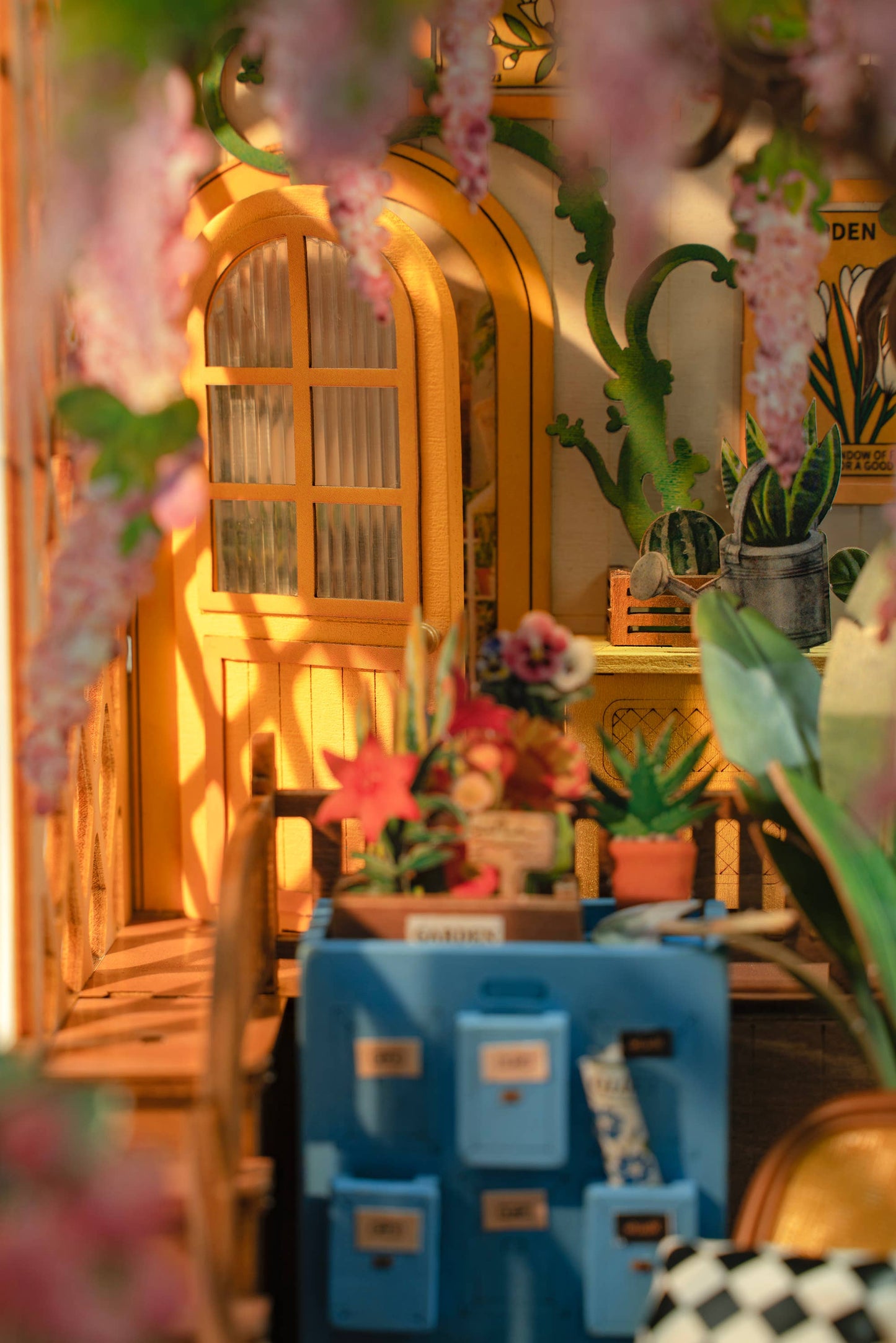 Book Nook Kit: Garden House