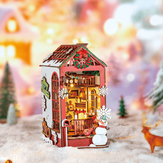 Book Nook Kit: Christmas indoor scene