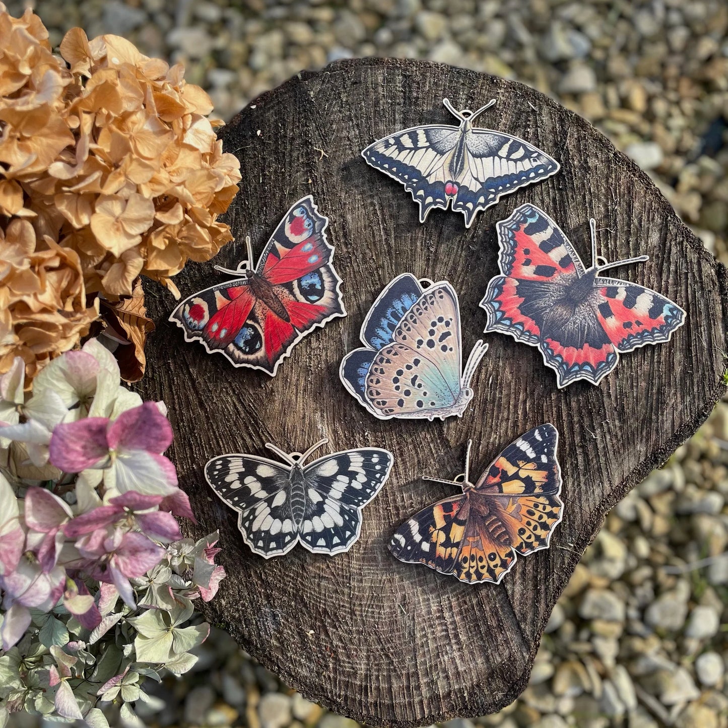 Wooden Decoration Set med sommerfugle.