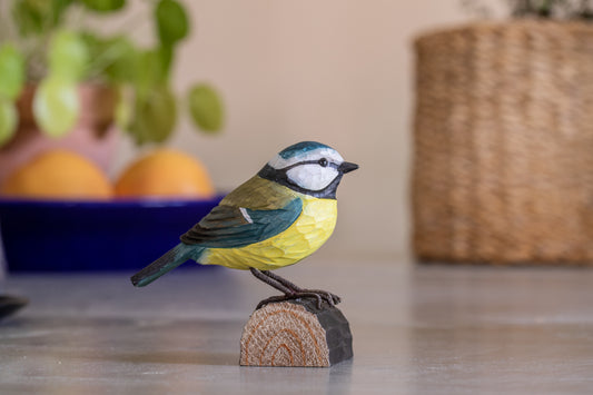 Blåmejse (Blue Tit)) - udskåret i træ