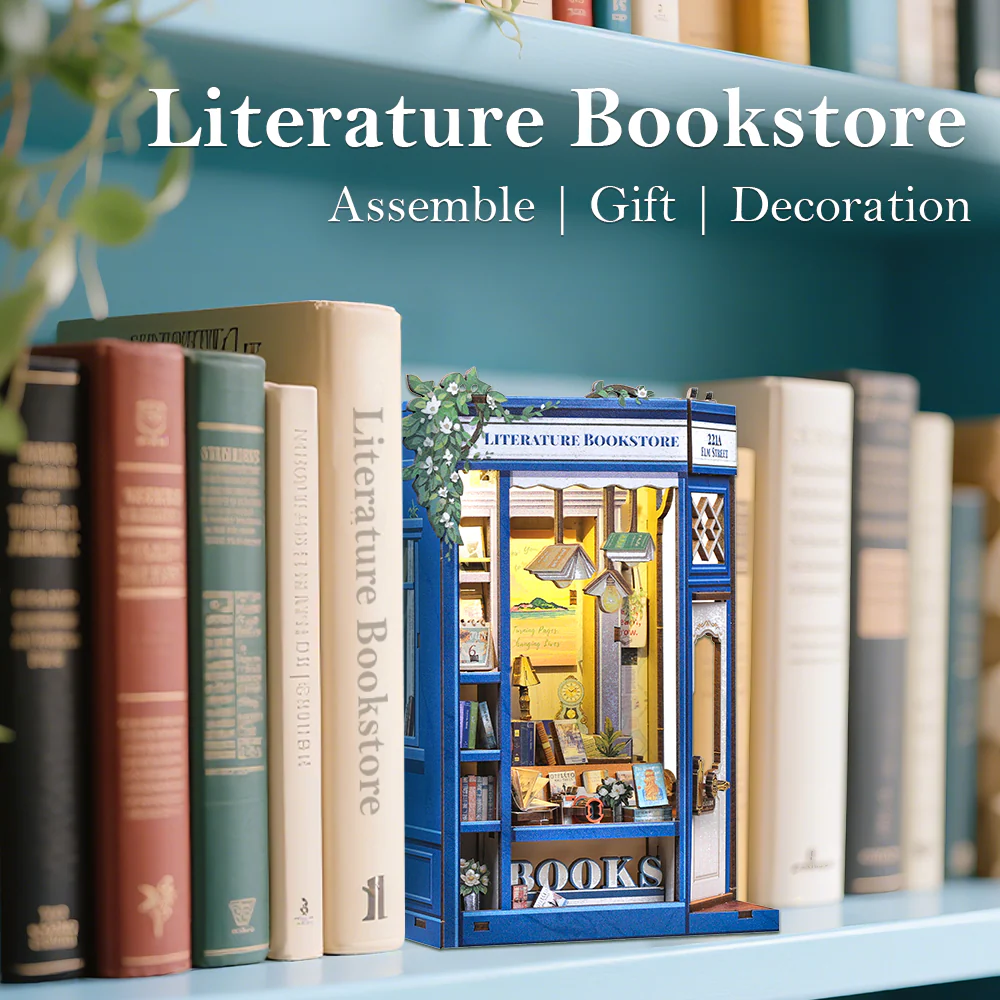 Book Nook Kit: Literature Bookstore