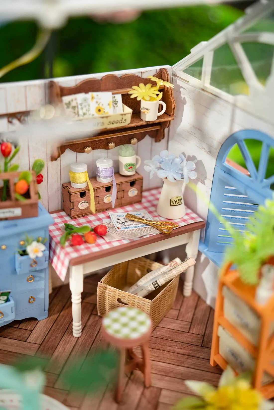 Miniature House Kit: Dreamy Garden House