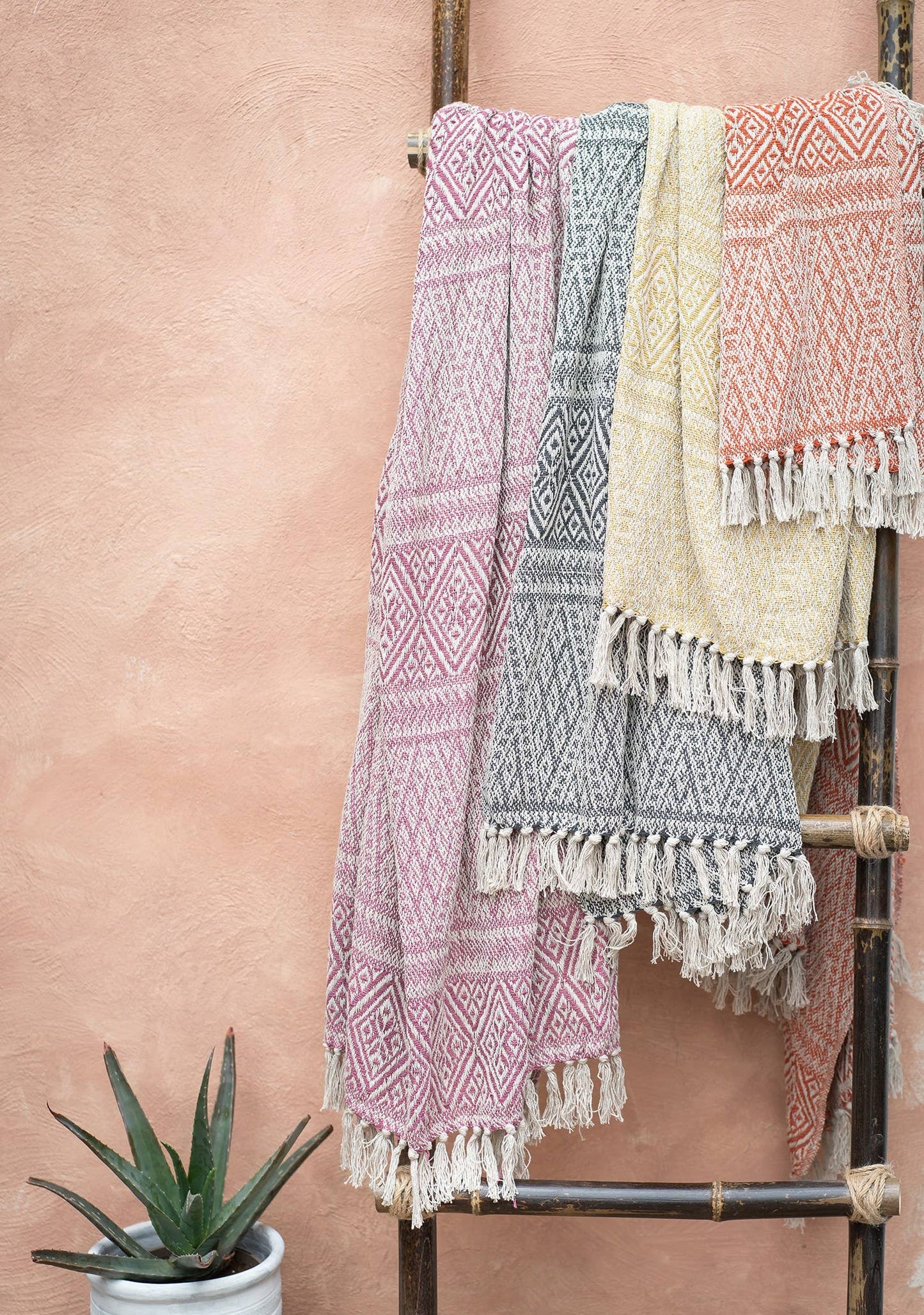 Salasar plaid i terracotta og blomme
