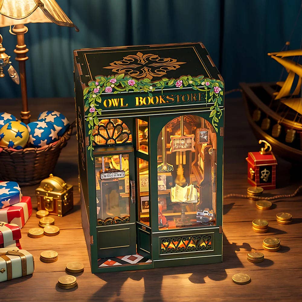 Book Nook Kit: Owl Bookstore