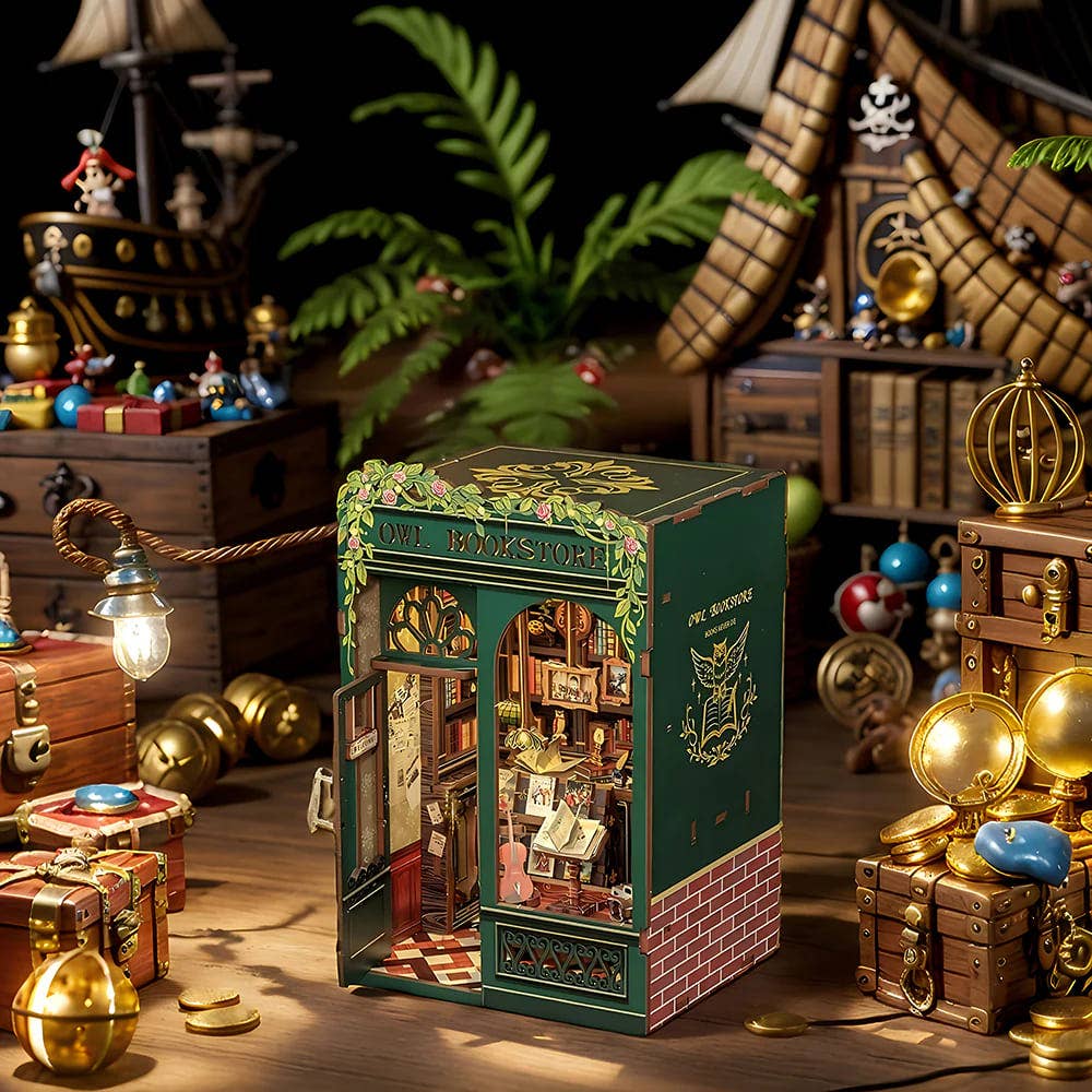 Book Nook Kit: Owl Bookstore