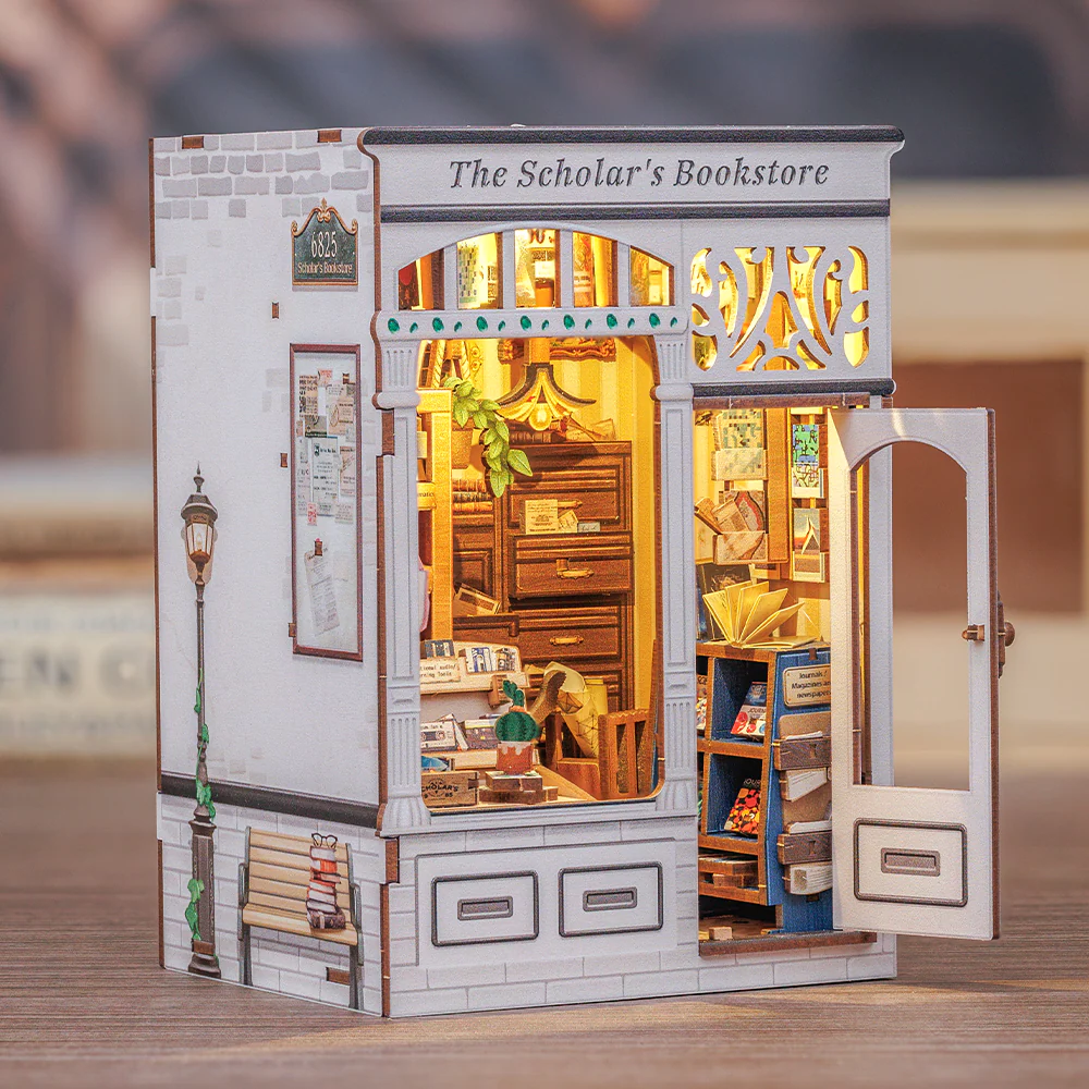 Book Nook Kit: The Scholar's Bookstore
