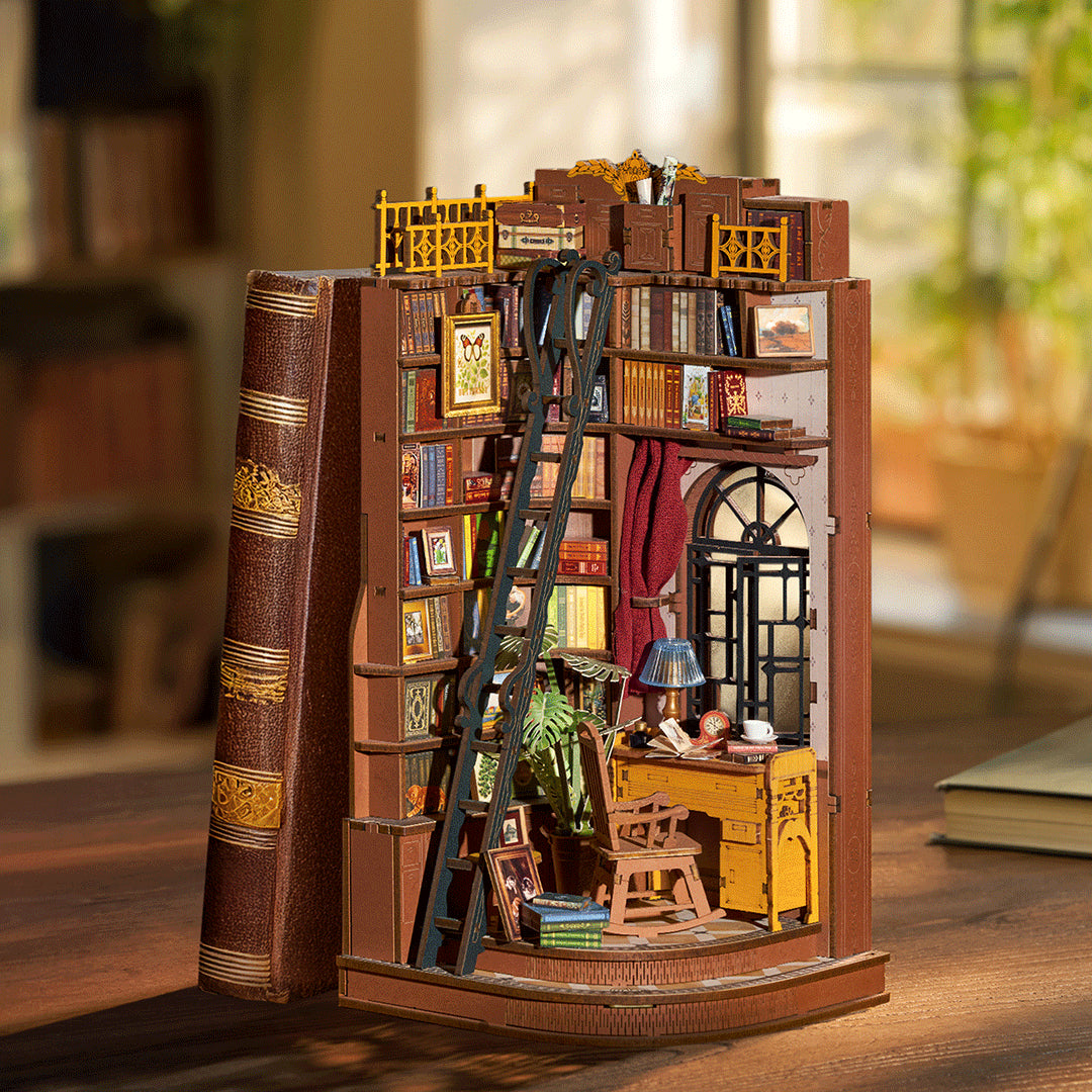 Book Nook Kit: Silent corner Study